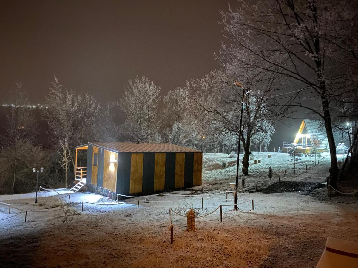 Casutele Din Poienita Villa Comarnic Luaran gambar