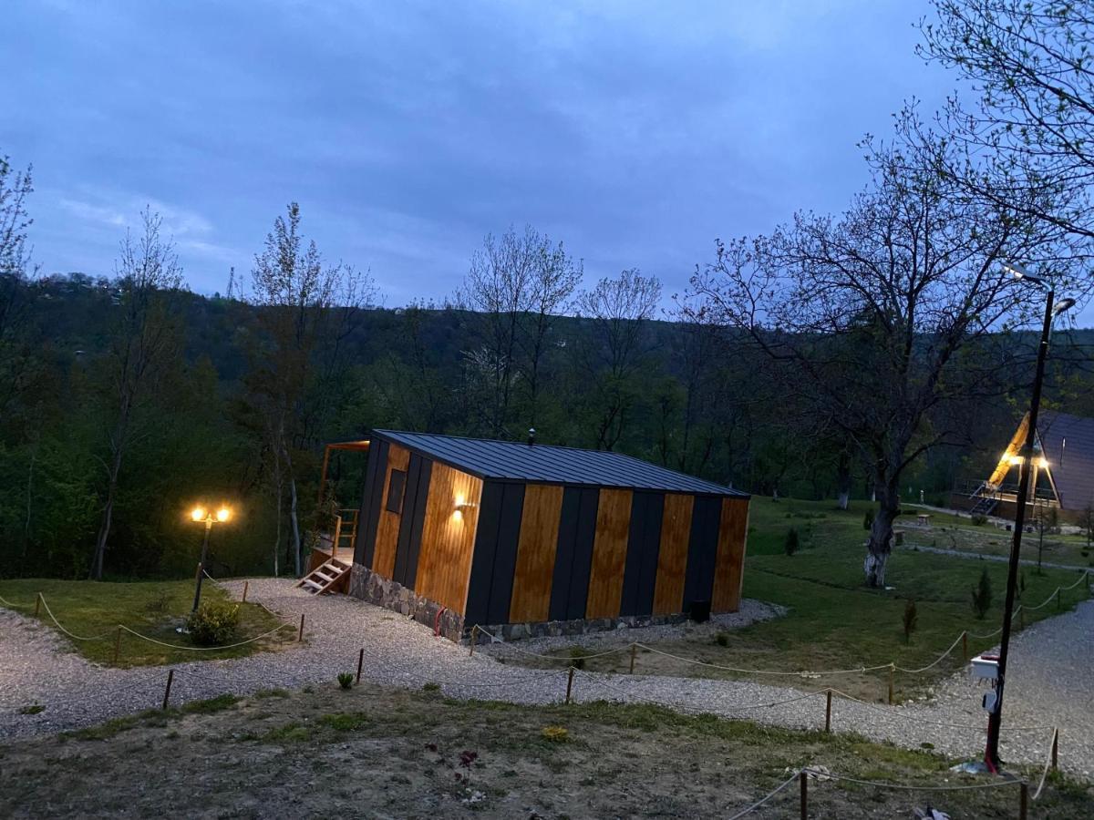 Casutele Din Poienita Villa Comarnic Luaran gambar