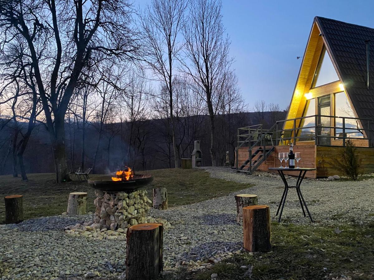 Casutele Din Poienita Villa Comarnic Luaran gambar
