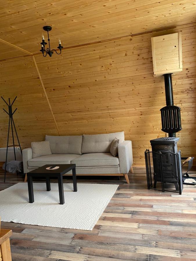 Casutele Din Poienita Villa Comarnic Luaran gambar