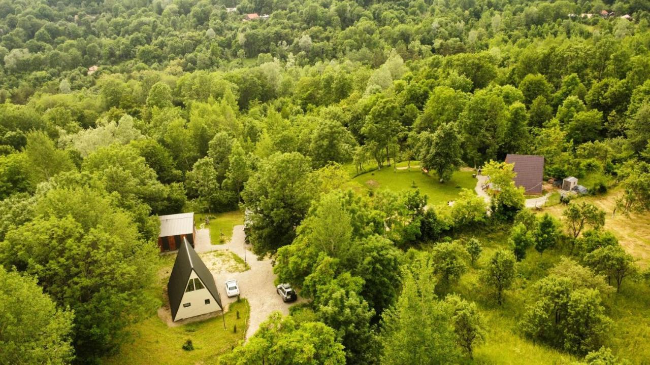 Casutele Din Poienita Villa Comarnic Luaran gambar